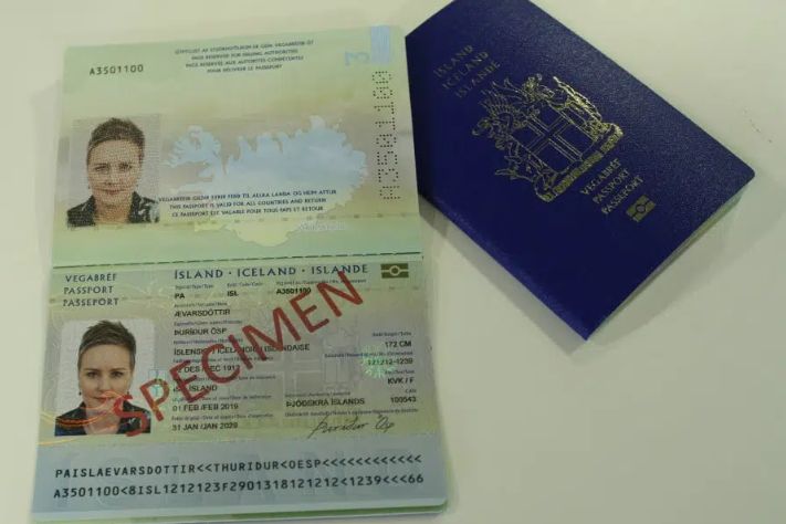 Icelandic passport Icelandic passport